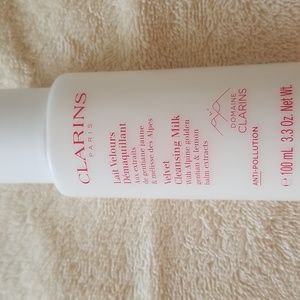 Clarins Velvet Cleansing Milk